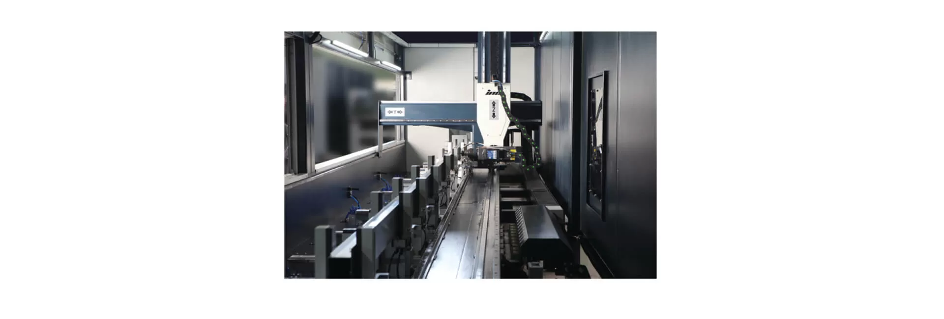 INO XC 3000 48 4-Achsen-CNC-Profilbearbeitungszentrum