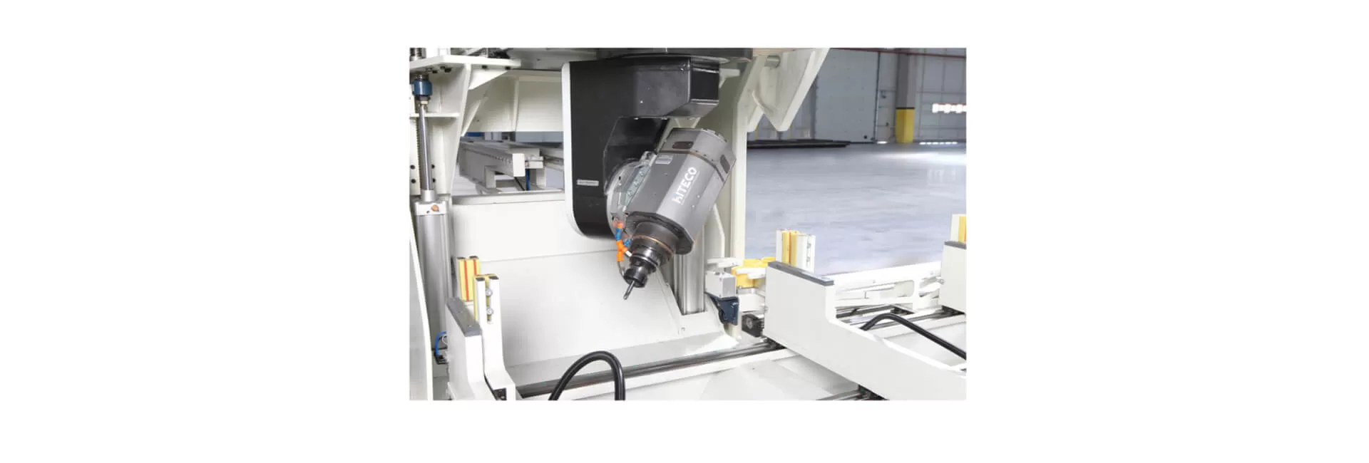 INO XP 9000 5-Achsen-CNC-Profilbearbeitungszentrum